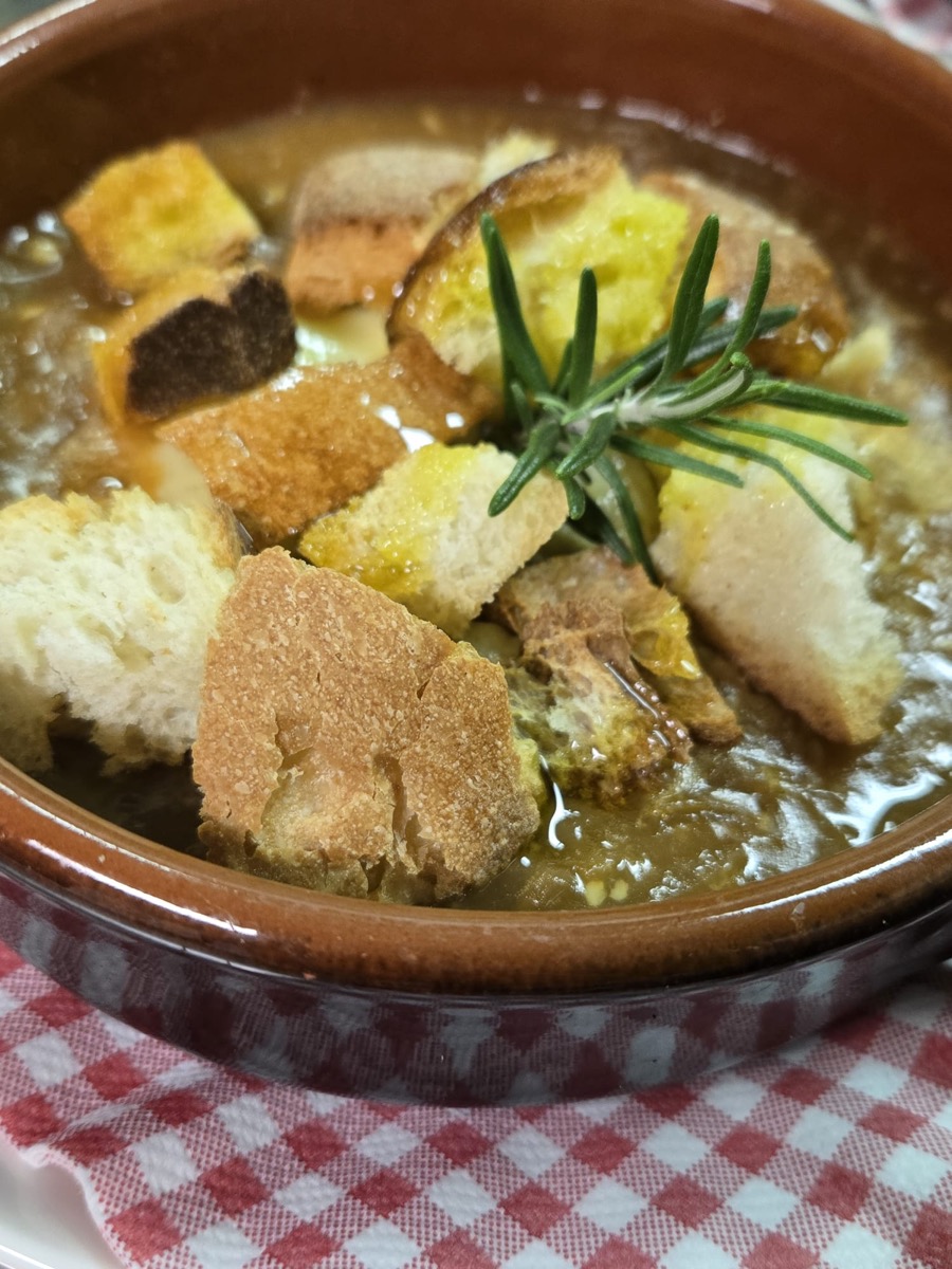 zuppa di cipolle del nostro orto in valsassina